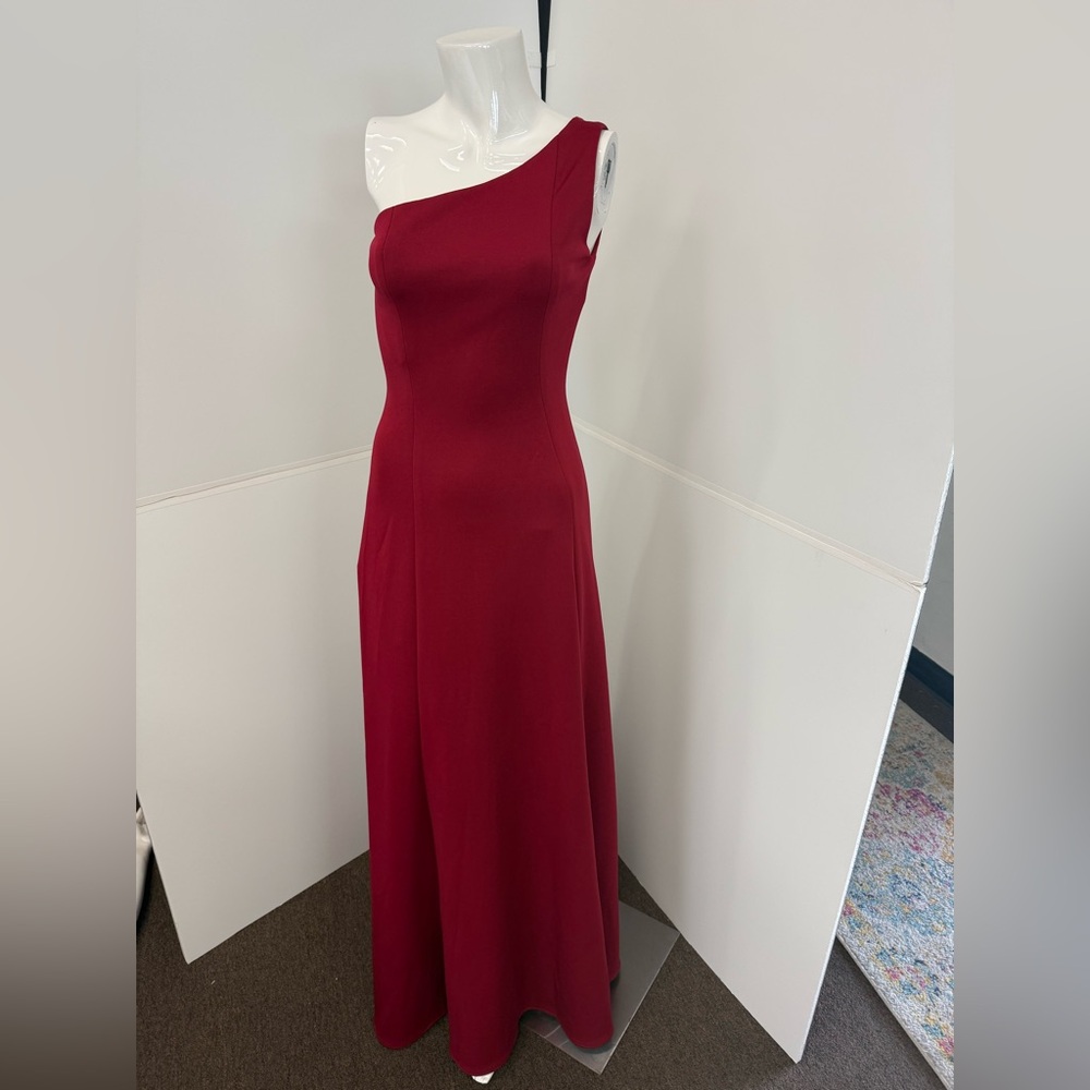Pia Gladys Perey Hariette Red NWT